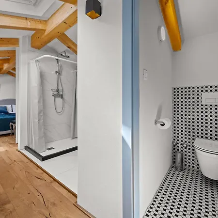 No14 Near Rovinj For 7 Persons With 34 M2 Private Pool & Jacuzzi